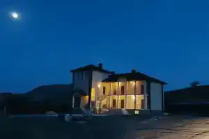Lavanda Hotel, Soniachna Dolyna