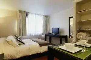 Eurotel El Bosque, Santiago