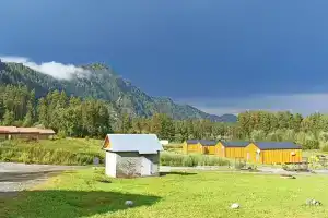 Veresk Hotel, Manzherok