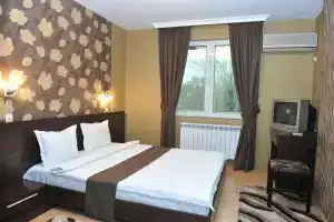 Eros Motel, Sandanski