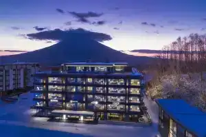 Aya Niseko, Niseko