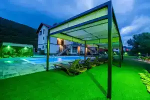 Chastnyy dom Tisovaya 33 Hotel, Abrau-Dyurso