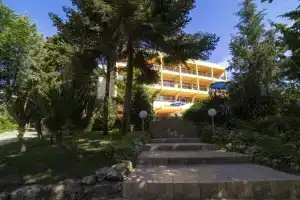 Exotica, Golden Sands
