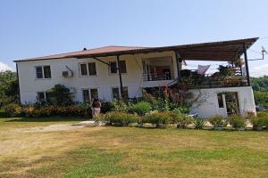 Otdyh u Nary Guest house, Gudauta