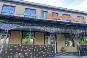 Gostinitsa Barrakuda, Liski