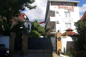 Guest House «Viktoria», Adler