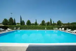 Bed & Breakfast America, Sirmione