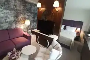 Hotel Agape, Bar
