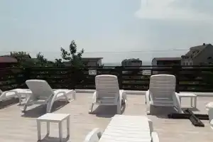 MORE s BASSEYNOM i BANEY 300 metrov do plyazha Guest house, Dzhubga