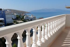 Hotel Alpha, Sarande