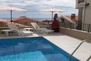 Apartments Leut, Sveti Stefan