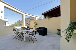 C'est La Vie Suites, Rome