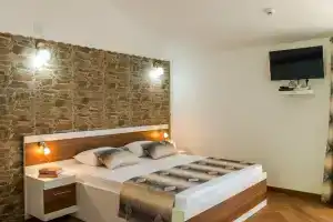 Stella Del Mare Apartments, Risan