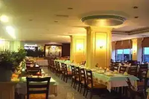 Hotel Grand Medya, Eksinoz