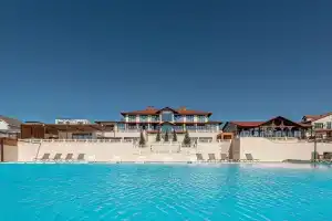 Shato Pino Hotel, Shirokaya Balka