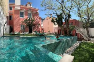 Jardim da Lapa by Shiadu, Lisbon
