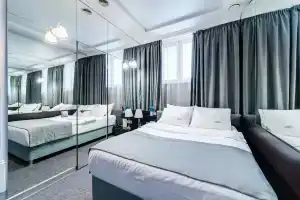 Gipnoz Na Tsvetnom Hotel, Moscow