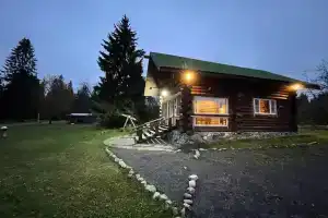 House and River Guest House, Ruskeala