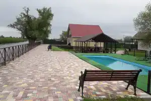 Rybolovnaya baza PLES Tourist base, Karaulnoye