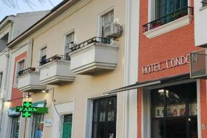 Hotel LONDON, Tirana