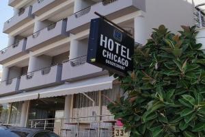 Hotel Chicago, Sarande