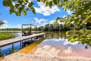 A U Reki Glamping, Shakhovskaya