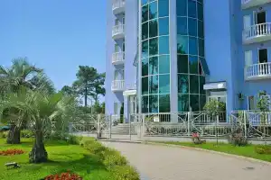 Argo Hotel, Ureki