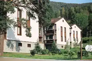Vsesezonnyy kurort Manzherok Hotel, Ozernoye