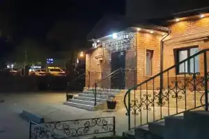 Admiral tsentr Hotel, Bolshoy Kamen