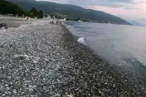 Uyutny Domik Private House, Candripsh