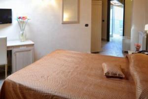 Hotel Barbato, Naples