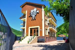 Отель Golden Rozza, Olginka