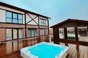 Wanderlust Guest house, Artem