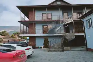 M-Haus Hotel, Gelendzik