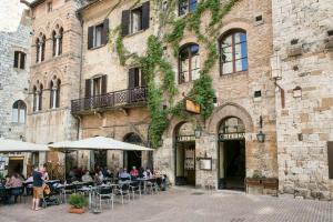 La Cisterna, San Gimignano