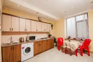 Voyazh Guest House, Alushta