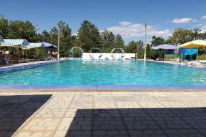 Navruz Hotel, Yusufhona