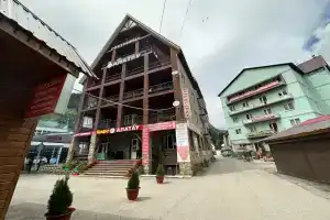 Hotel Alatau-LUX, Dombay