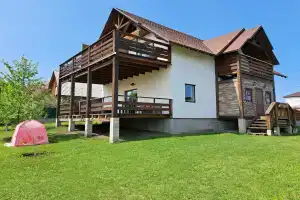 Townhouse Klenovy, Belokurikha