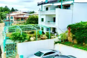 Hotel History, Kutaisi