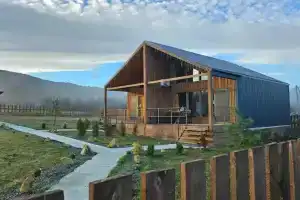 Vozduh Cottage, Dakhovskaya