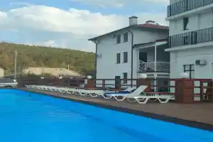 Avgustin Hotel, Abrau-Dyurso