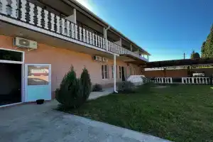 Kolorit Guest house, Alakhadzi