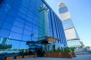 Avenue Hotel, Baku