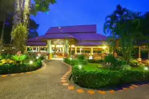 Khaolak Bayfront Resort, Khao Lak