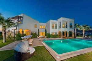 Xanadu Island, Akyarlar