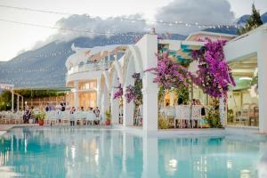 Drymades Inn Resort, Dhermi