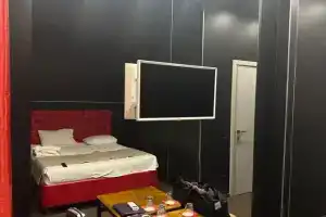 Randevu Hotel, Kurkino