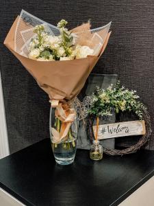 GrandWhite Apart - 97