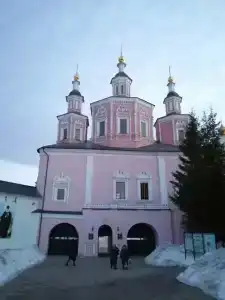 Gostinitsa Miloslavskij - 13